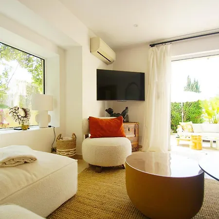 Appartement Luxueux à 100m De La