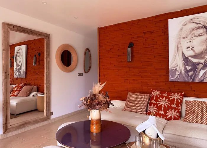 Solenzia, Luxueux A 100m De La *