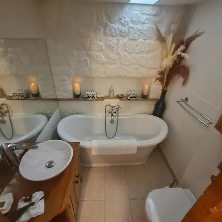 Solenzia, Luxueux A 100m De La Apartament *