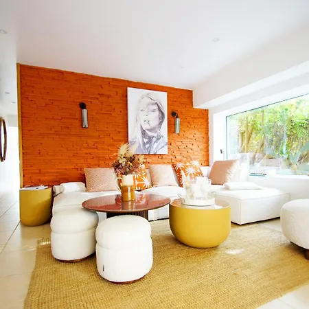 Solenzia, Luxueux A 100m De La