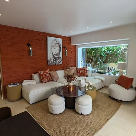 דירה Solenzia, Luxueux A 100m De La *
